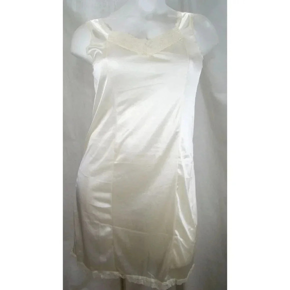 Heavenly Shapewear Style 9145X Satin Full Slip Size MEDIUM White NWT  New with T - Picture 1 of 5
